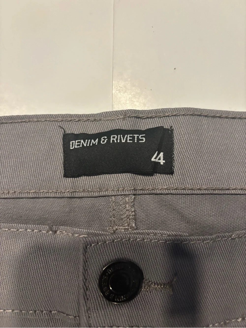 Denim & Rivets Mens Stretch Pants Gray Straight Leg 5 Pocket/ Sizes Vary NWT